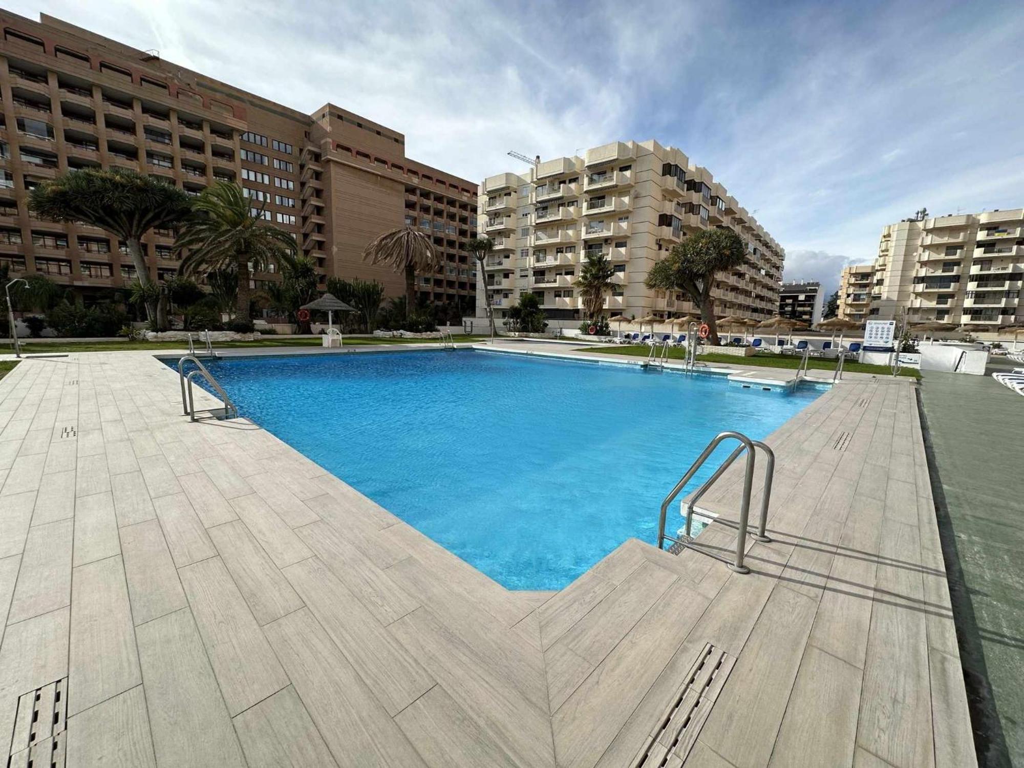 Estudio Pyr Privado Con Vistas Al Mar Фуeнхирола Екстериор снимка