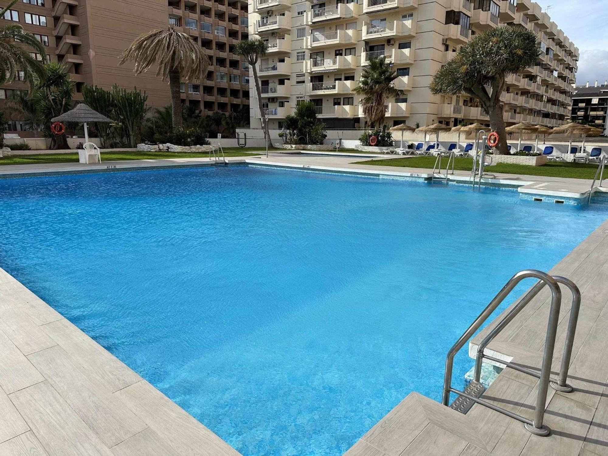 Estudio Pyr Privado Con Vistas Al Mar Фуeнхирола Екстериор снимка