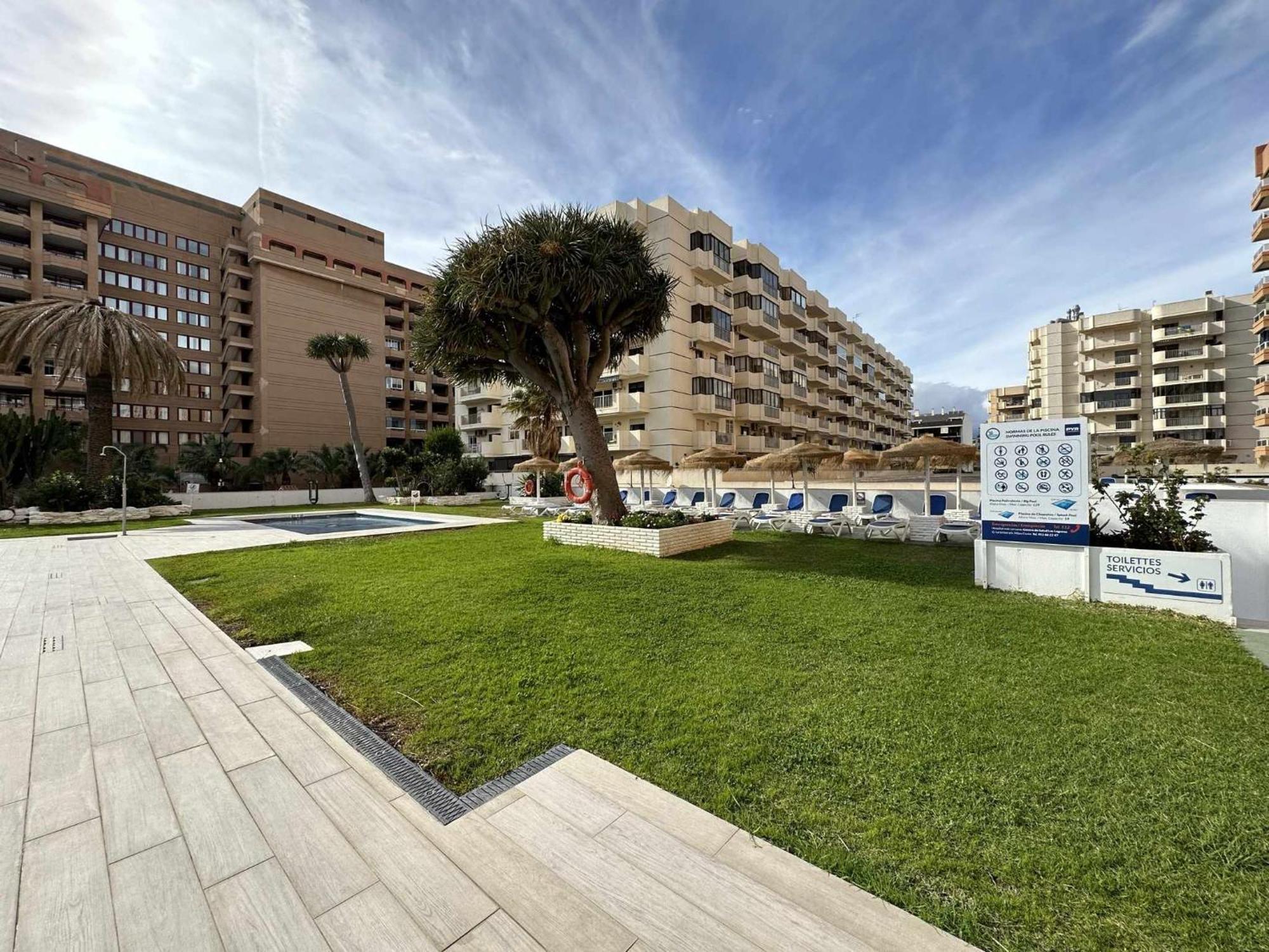 Estudio Pyr Privado Con Vistas Al Mar Фуeнхирола Екстериор снимка