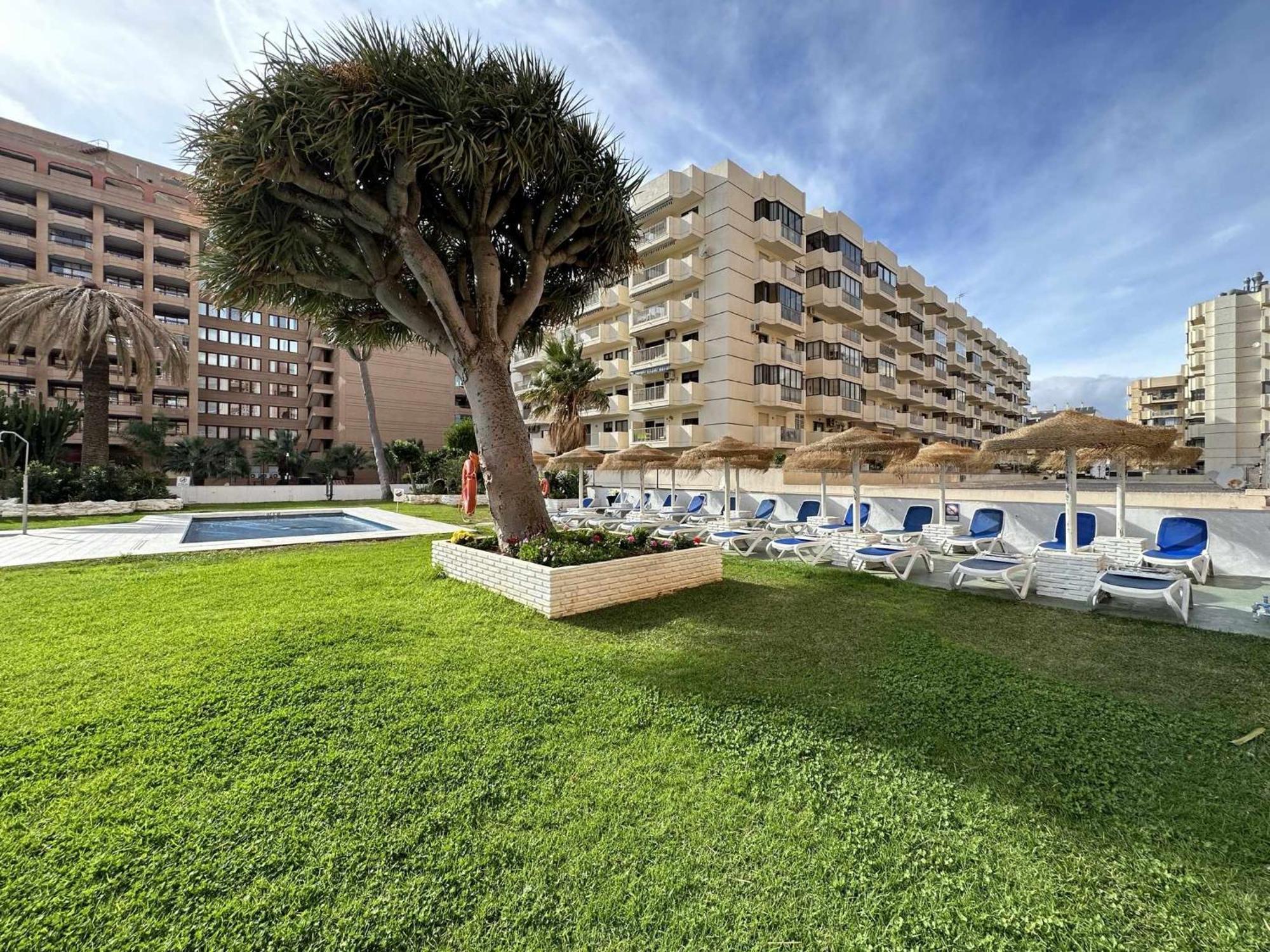 Estudio Pyr Privado Con Vistas Al Mar Фуeнхирола Екстериор снимка