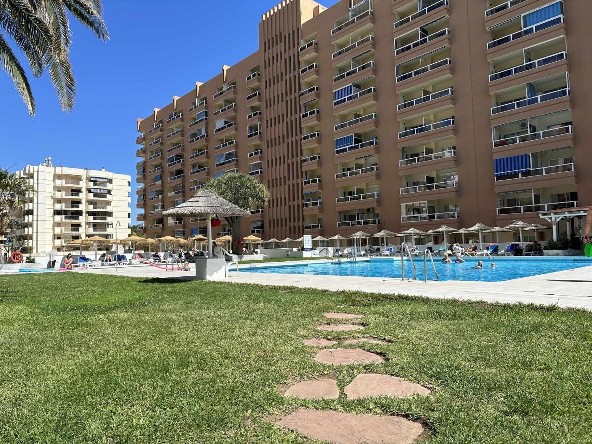 Estudio Pyr Privado Con Vistas Al Mar Фуeнхирола Екстериор снимка
